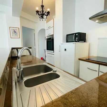 Modern And Cosy Apt 8 Min From The Beach Apartamento Biarriz