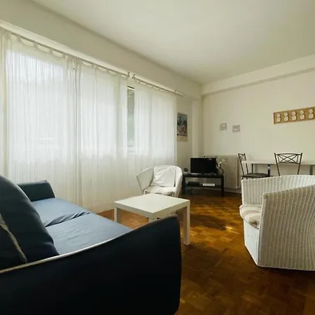 Modern And Cosy Apt 8 Min From The Beach